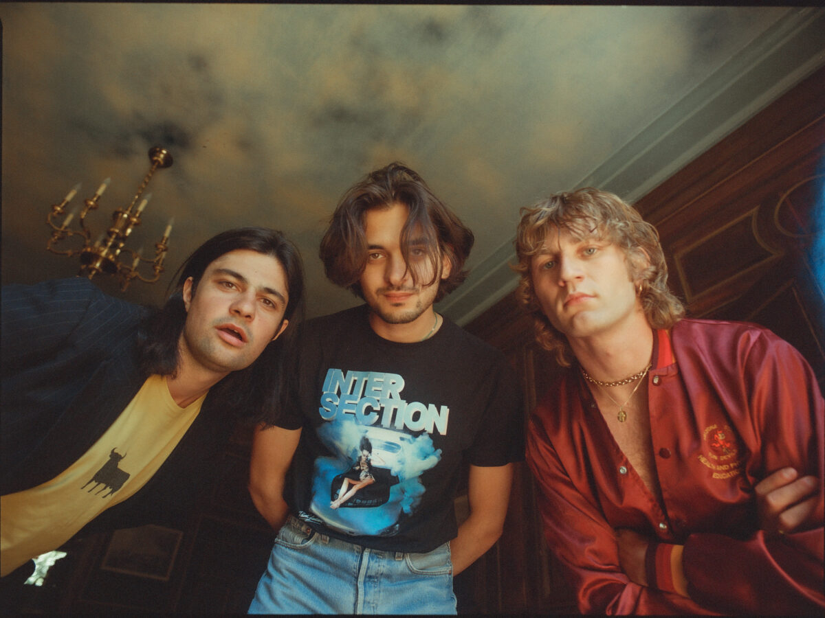 portrait Please the band